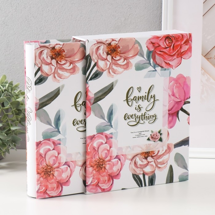 Фотоальбом на 100 фото 10х15 см  Фотоальбом на 100 фото 10х15 см "Нарисованные цветы" в коробке МИКС 5,7х20.5х26 см