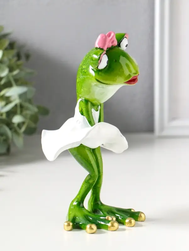 Фигурка полистоун лак &laquo;Лягушка Монро&raquo;, 16.5&times;8.2&times;9.5 см