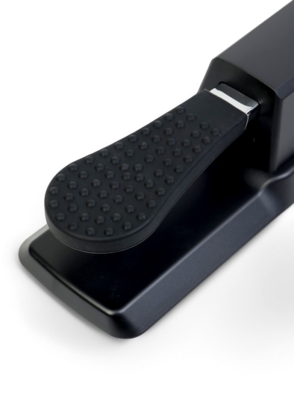 Педаль сустейна Music Life для цифрового пианино, черная, прорезиненная, 23 х 7,5 х 5,5 см   1071979 Педаль сустейна Music Life для цифрового пианино, черная, прорезиненная, 23 х 7,5 х 5,5 см   1071979