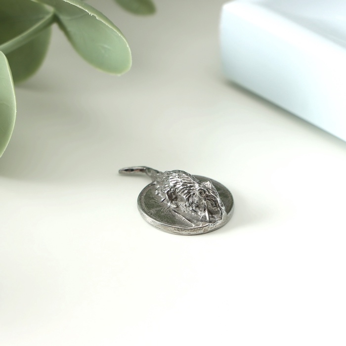 Сувенир кошельковый Сувенир кошельковый "Золотая Мышка на монете", олово, 0,6х2,2х1,6 см