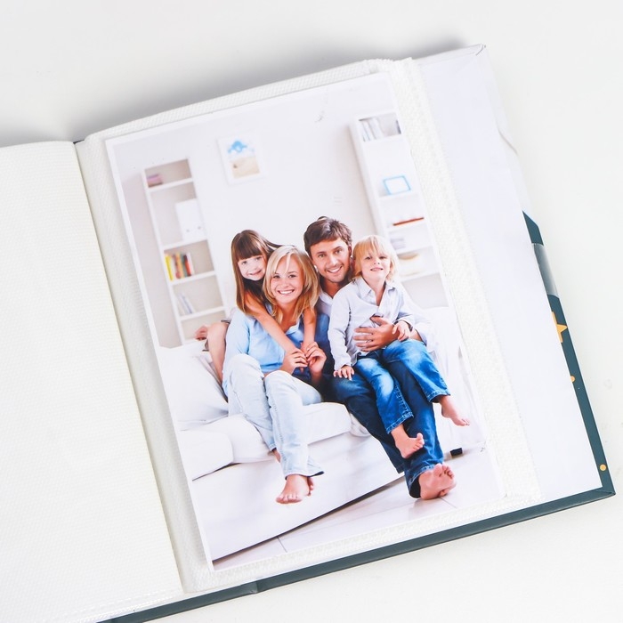 Фотоальбом на 100 фото 10х15 см Фотоальбом на 100 фото 10х15 см "Белый котёнок с розовыми подушечками" 17,9х14,1х5 см