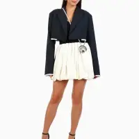 Сумка мини-клатч на магните, в форме ракушки, жёсткий корпус, на длинной цепочке, серебристая