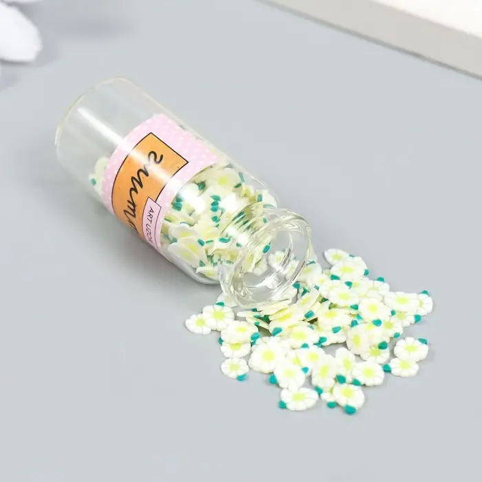 Декор для творчества пластик "Цветок. Бело-зелёная ромашка" набор 8 гр 5х2х2 см