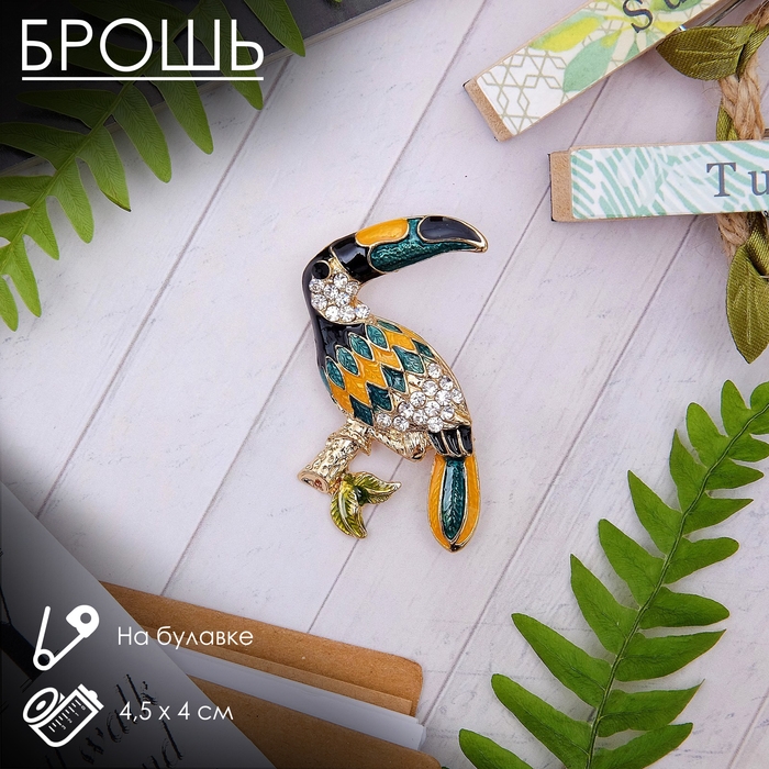 Брошь «Тукан» тропический, цветная в золоте Брошь «Тукан» тропический, цветная в золоте
