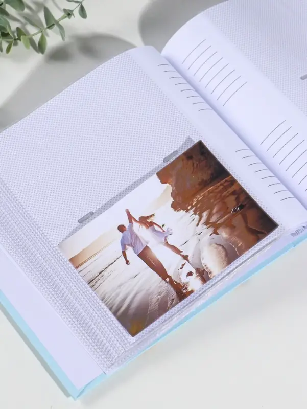 Фотоальбом на 200 фото 10х15 см "Малышковый" голубой, бумажные листы 4,5х22х22,5 см