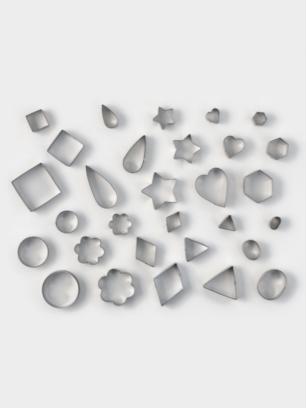 Формы для печенья Доляна «Ассорти», набор 30 шт., в кейсе, нержавеющая сталь, серебристый Формы для печенья Доляна «Ассорти», набор 30 шт., в кейсе, нержавеющая сталь, серебристый