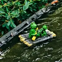 Садовая фигура из полистоуна &laquo;Лягушка на плоту&raquo;, 17&times;11&times;9.5 см, плавающая
