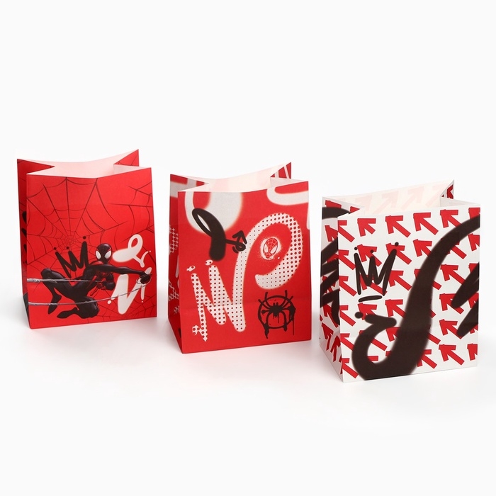 Набор крафтовых пакетов со стикерами, Человек-паук, 18х22х12 см Набор крафтовых пакетов со стикерами, Человек-паук, 18х22х12 см