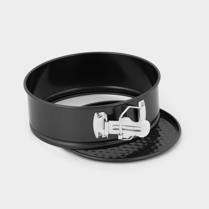 Форма для выпечки Доляна «Элин. Круг», d=18 см, съёмное дно, антипригарное покрытие, цвет чёрный Форма для выпечки Доляна «Элин. Круг», d=18 см, съёмное дно, антипригарное покрытие, цвет чёрный