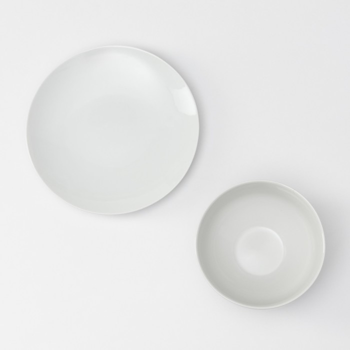 Набор фарфоровой посуды «Универсальный», 18 предметов: тарелка плоская d=20 см, пиала 650 мл, кружка 300 мл Набор фарфоровой посуды «Универсальный», 18 предметов: тарелка плоская d=20 см, пиала 650 мл, кружка 300 мл