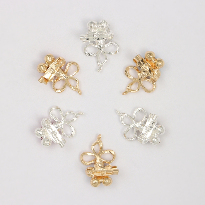 Брошь «Ассорти» цветы с бантом, цвет МИКС (неделимая фасовка 12 шт., цена за шт.) Брошь «Ассорти» цветы с бантом, цвет МИКС (неделимая фасовка 12 шт., цена за шт.)