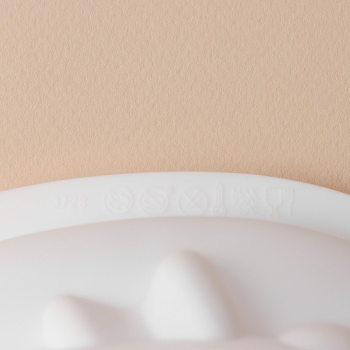 Форма для выпечки и муссовых десертов KONFINETTA «Сердце с бантом», 19×17×6,5 см, цвет белый Форма для выпечки и муссовых десертов KONFINETTA «Сердце с бантом», 19×17×6,5 см, цвет белый