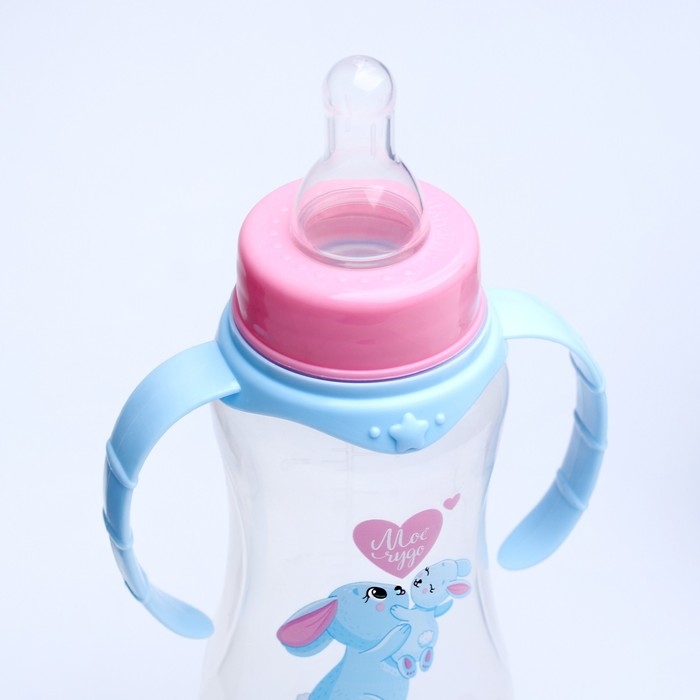 Бутылочку для кормления «Зайки: мамы и малыши», классическое горло, 250 мл., от 0 мес., приталенная, с ручками