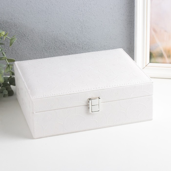 Шкатулка кожзам для украшений  Шкатулка кожзам для украшений "Пионы и лепестки" белая 8,5х23,5х18,5 см