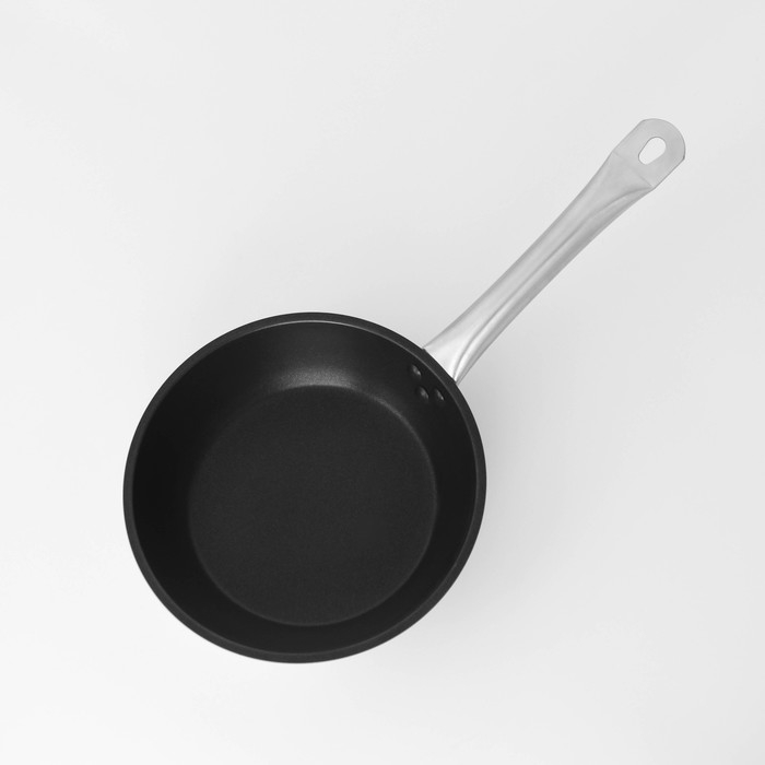 Сковорода из нержавеющей стали Hanna Knövell, d=22 см, h=5,5 см, толщина стенки 0,6 мм, длина ручки 21,5 см, антипригарное покрытие, индукция Сковорода из нержавеющей стали Hanna Knövell, d=22 см, h=5,5 см, толщина стенки 0,6 мм, длина ручки 21,5 см, антипригарное покрытие, индукция