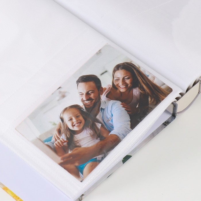 Фотоальбом на 100 фото 10х15 см  Фотоальбом на 100 фото 10х15 см "Красота спасёт мир" зол/сер в коробке МИКС 5,7х20,7х26 см