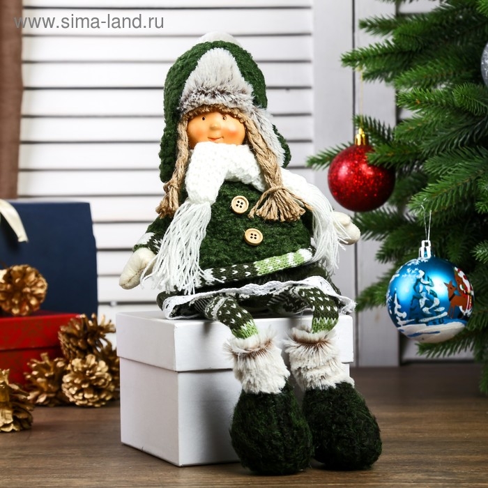 Кукла интерьерная Кукла интерьерная "Девочка с косичками в зелёном пальто и зелёной шапочке" 36х8х13 см