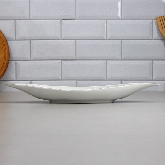 Салатник «Лодочка», 600 мл, золотая обводка, фарфор, Иран Салатник «Лодочка», 600 мл, золотая обводка, фарфор, Иран