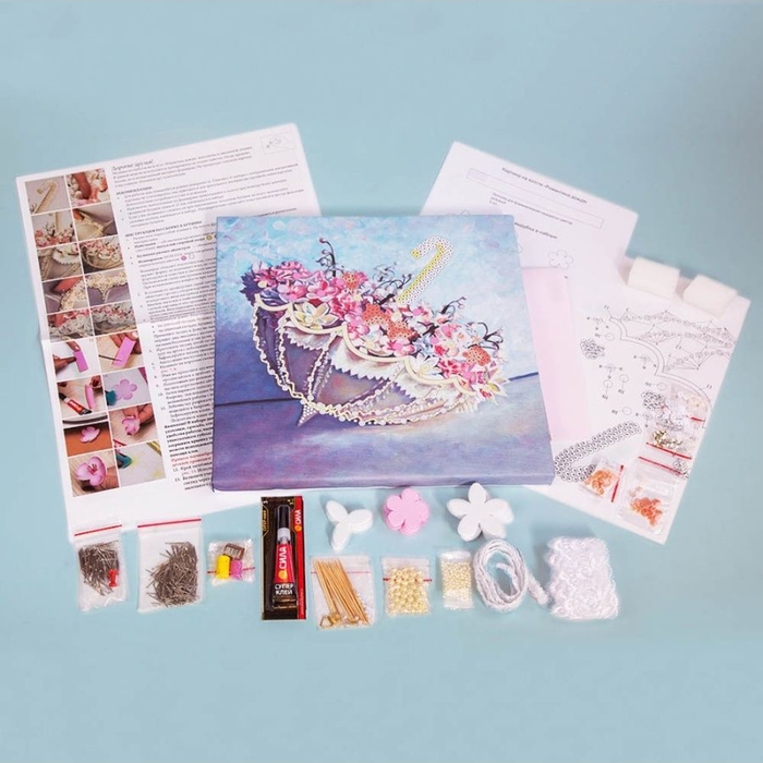 Мозаика из пайеток на холсте «Романтика дождя» Мозаика из пайеток на холсте «Романтика дождя»