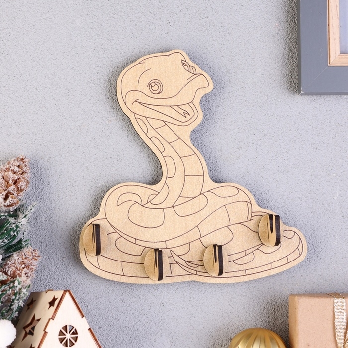 Новый год. Ключница с символом года Новый год. Ключница с символом года "Змейка 2025", 14,3 х 15 х 3 см