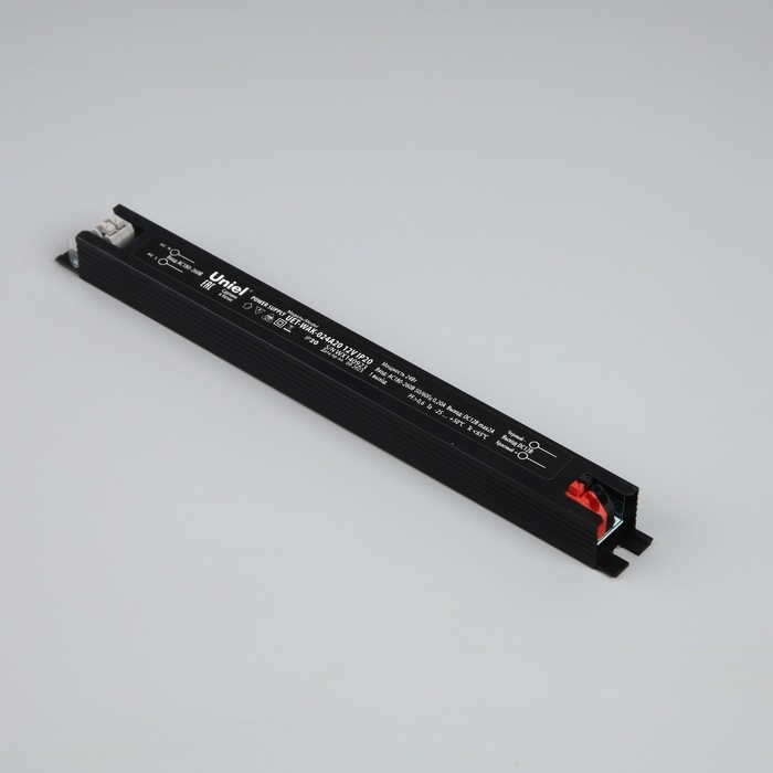 Ультратонкий блок питания для светодиодных лент и модулей Uniel PRO, 24 Вт, 12 В, IP20 Ультратонкий блок питания для светодиодных лент и модулей Uniel PRO, 24 Вт, 12 В, IP20