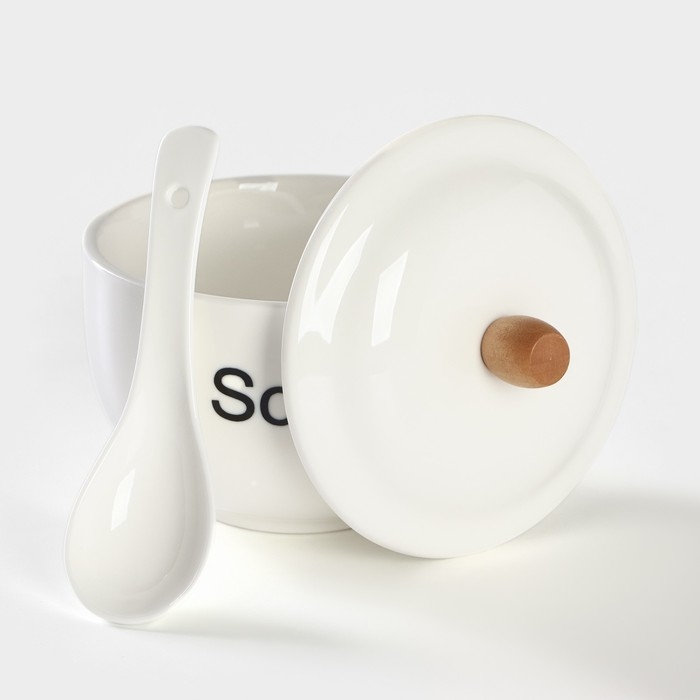 Супница фарфоровая с ложкой на бамбуковой подставке BellaTenero, 450 мл, 15×11,5×7,5 см, цвет белый Супница фарфоровая с ложкой на бамбуковой подставке BellaTenero, 450 мл, 15×11,5×7,5 см, цвет белый