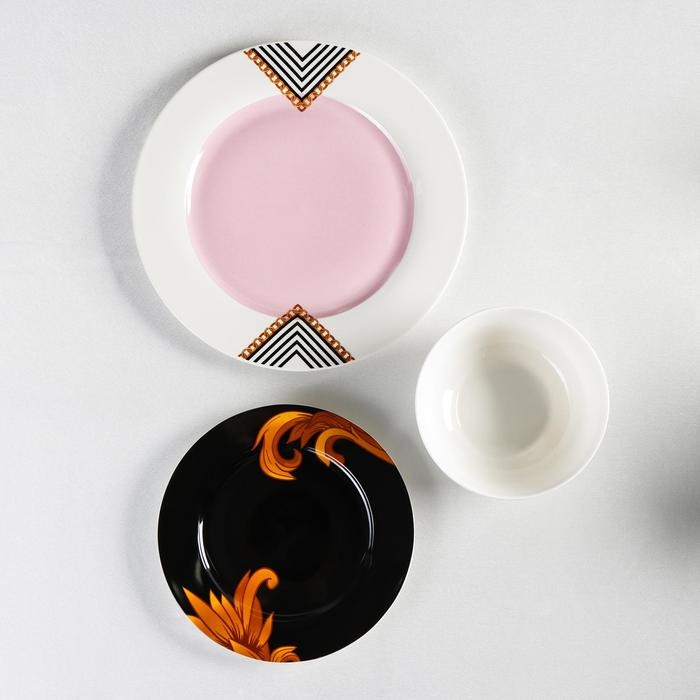 Набор тарелок фарфоровых Magistro «Миледи», 18 предметов: 6 тарелок d=20 см, 6 тарелок d=25 см, 6 салатников 800 мл Набор тарелок фарфоровых Magistro «Миледи», 18 предметов: 6 тарелок d=20 см, 6 тарелок d=25 см, 6 салатников 800 мл