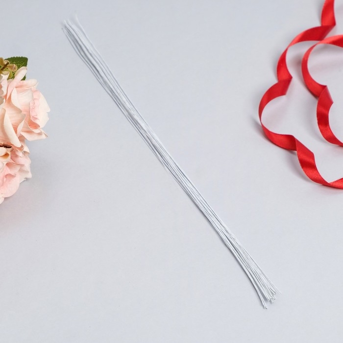 Флористическая проволока в бумажной оплётке  Флористическая проволока в бумажной оплётке "Белая", длина 36 см, 0,37 мм, набор 20 шт