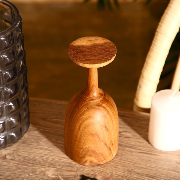 Бокал 8х8х18 см, тиковое дерево Бокал 8х8х18 см, тиковое дерево