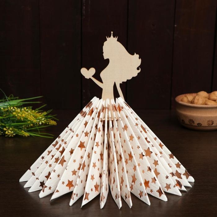 Салфетница Салфетница "Девушка с сердцем"