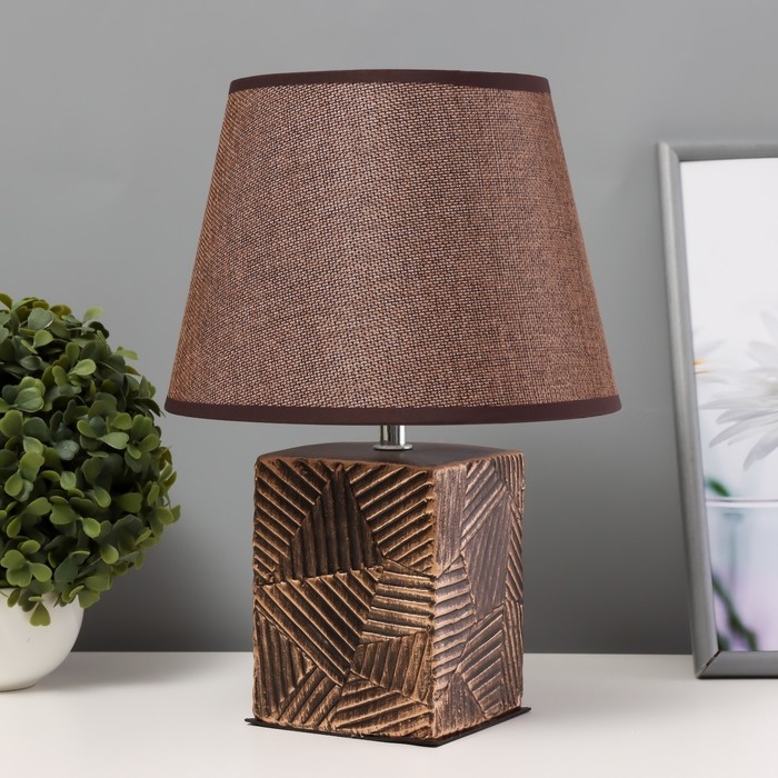 Настольная лампа Версалия E14 40Вт черно-золотая 22х22х31 см Настольная лампа Версалия E14 40Вт черно-золотая 22х22х31 см