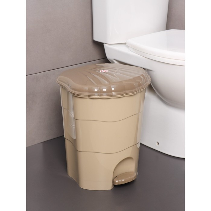 Ведро для мусора, 18 л, с педалью, цвет латте-капучино Ведро для мусора, 18 л, с педалью, цвет латте-капучино