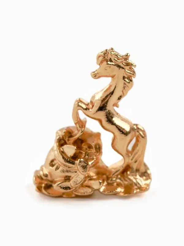 Кошельковая фигурка в коробке «Богатого года», 5.4 х 3.6 см Кошельковая фигурка в коробке «Богатого года», 5.4 х 3.6 см