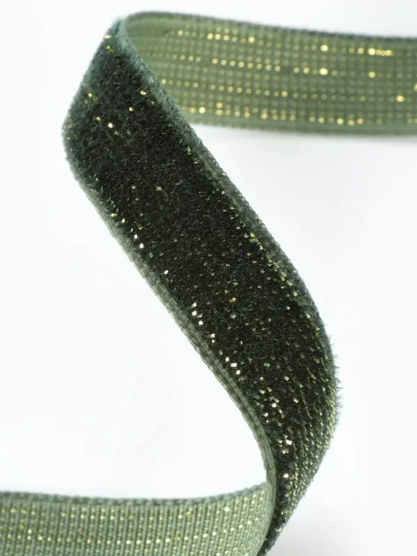 Лента бархатная, с золотым люрексом, 10 мм, 18&plusmn;1 м, зелёная №165