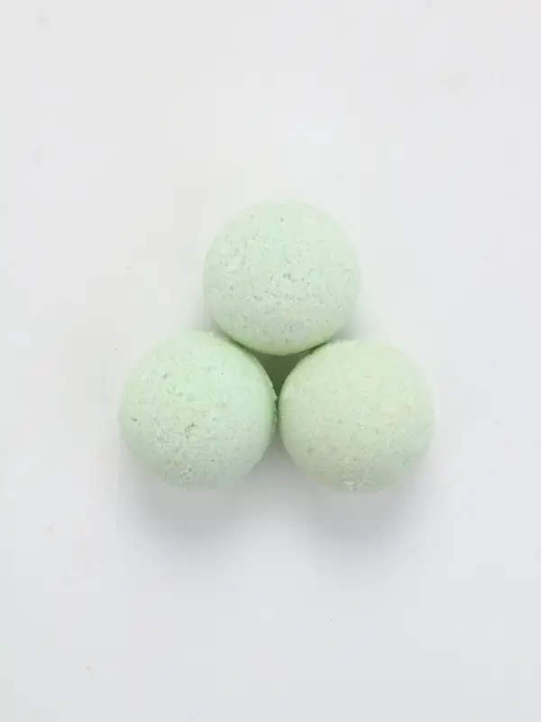 Бомбочки для ванны Magical warm winter, набор 3 шт х 40 г, праздничная ель, URAL LAB Бомбочки для ванны Magical warm winter, набор 3 шт х 40 г, праздничная ель, URAL LAB