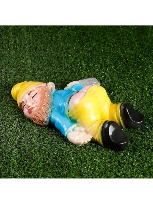 Садовая фигура из гипса &laquo;Рыжий пьяный гном&raquo;, 23&times;16&times;7 см