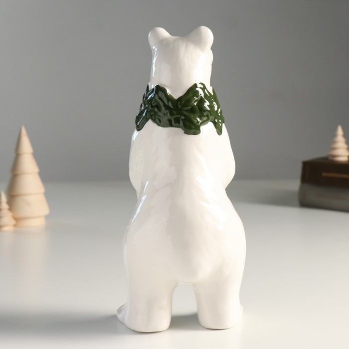 Сувенир керамика Сувенир керамика "Белый медведь с еловым венком на шее" 26,5х10,5х10 см