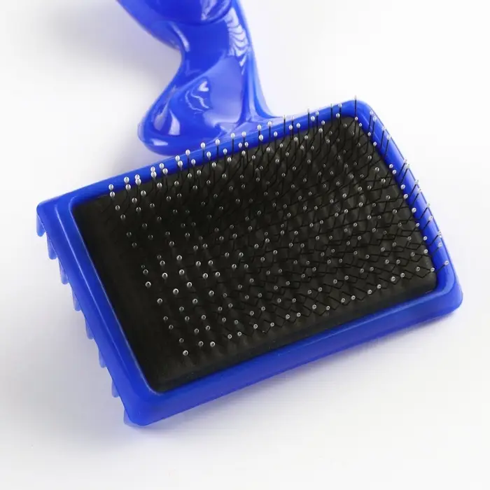 Щётка - пуходёрка большая, основание 84&times;58 мм, с каплями, синяя