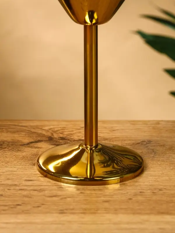 Бокал для мартини Бокал для мартини "Золото" нержавеющая сталь 11х11х17,5 см