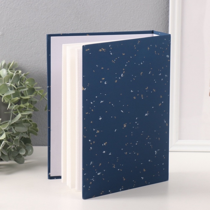Фотоальбом на 200 фото 10х15 см Фотоальбом на 200 фото 10х15 см "В крапинку" матовый, синий 6,5х17,5х23 см