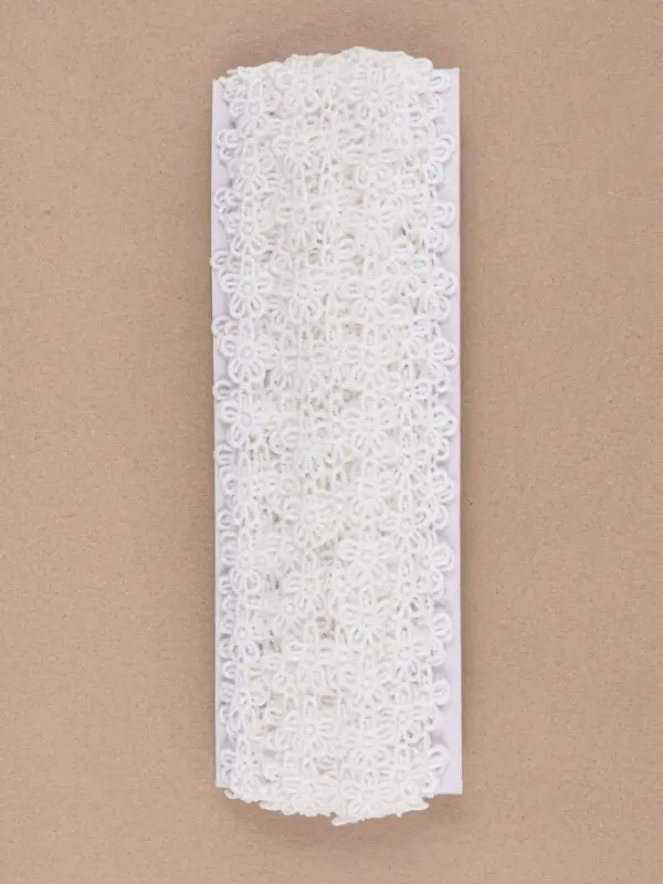 Кружево гипюровое, 15 мм, 14&plusmn;1 м, белое