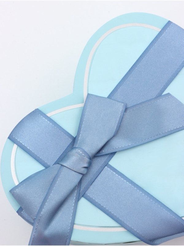 Набор коробок 3 в 1 сердца 22 х 20 х 9;  18.5 х 17 х 7.5; 1 6 х 14 х 6 см Набор коробок 3 в 1 сердца 22 х 20 х 9;  18.5 х 17 х 7.5; 1 6 х 14 х 6 см