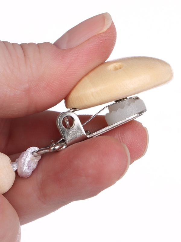 Держатель для пустышки деревянный, цвет бежевый/голубой, Mum&Baby