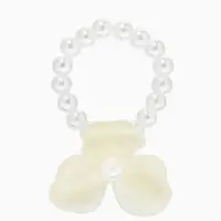 Кольцо "Цветок" трёхлистник жемчужный, цвет бежевый безразмерное на резинке