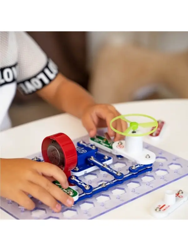 Конструктор электронный &laquo;Эврики&raquo;, 335 схем, 31 элемент, работает от батареек