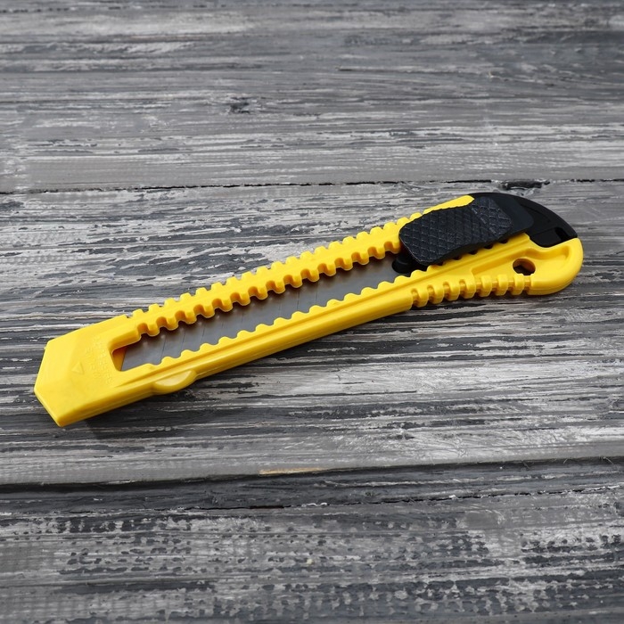 Набор инструментов в кейсе «Развлеки себя сам», универсальный, 11 предметов Набор инструментов в кейсе «Развлеки себя сам», универсальный, 11 предметов