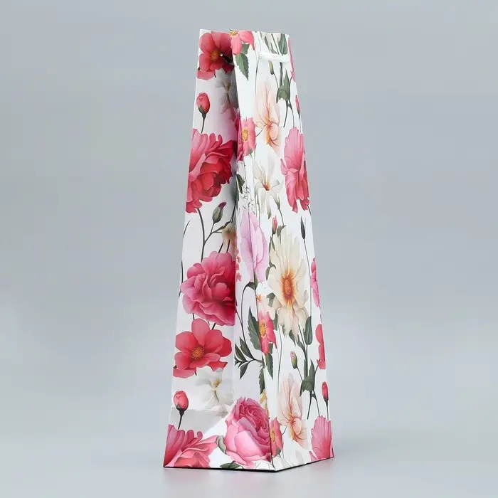 Пакет подарочный под бутылку, упаковка, «Цветы», 36 х 13 х 10 см Пакет подарочный под бутылку, упаковка, «Цветы», 36 х 13 х 10 см