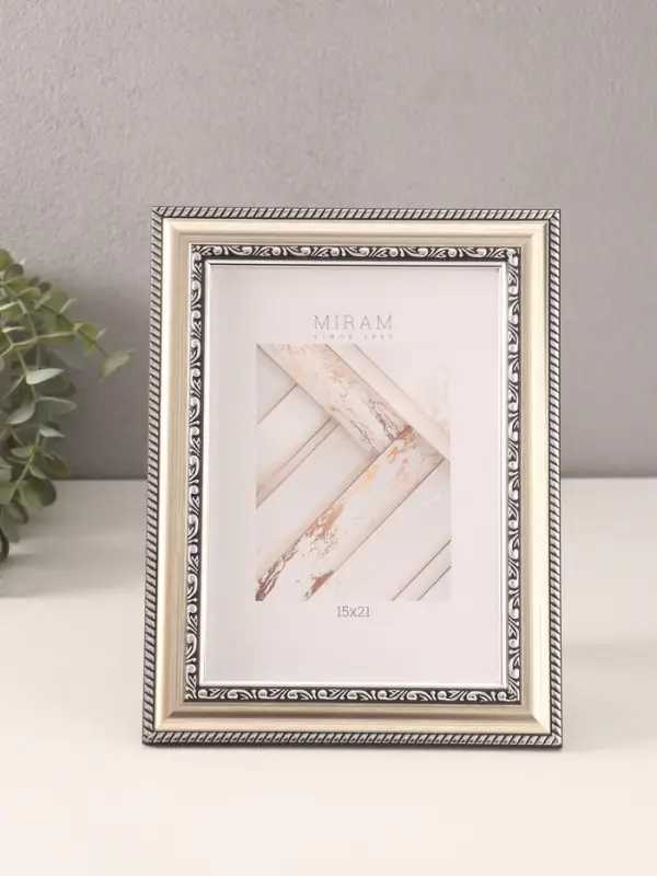 Фоторамка для фото 15&times;21 см &laquo;МИРАМ&raquo;, пластик, серебро, (пластиковый экран)