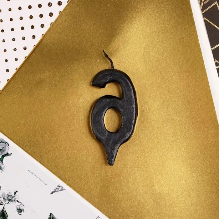 Свеча для торта, цифра «6», чёрная, 3 х 6 см Свеча для торта, цифра «6», чёрная, 3 х 6 см