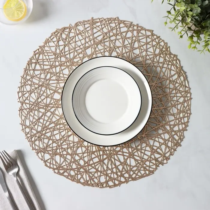 Салфетки сервировочные на стол Доляна &laquo;Паутинка&raquo;, d=38 см, 4 шт., золотые